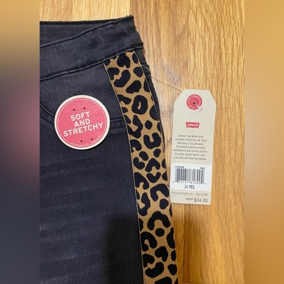 NWT Levi’s Pull-On Jeggings Leopard Stripe 14Y - Picture 3 of 9